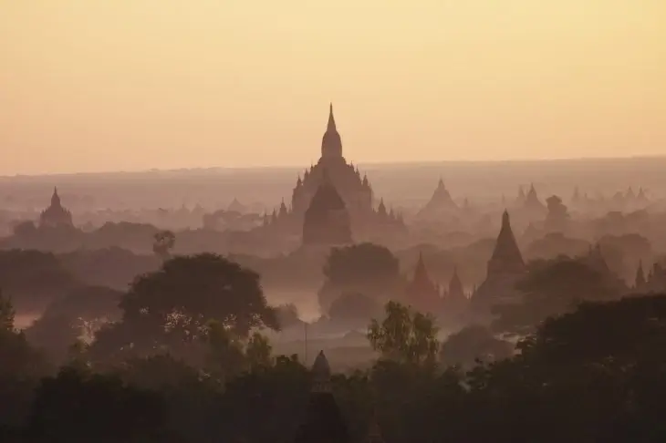 미얀마-흐린날-풍경